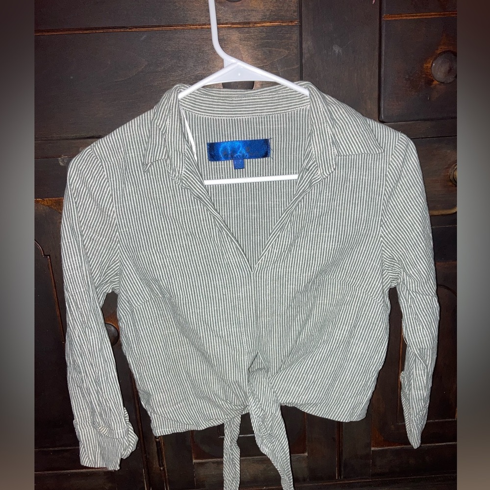 V neck crop top
